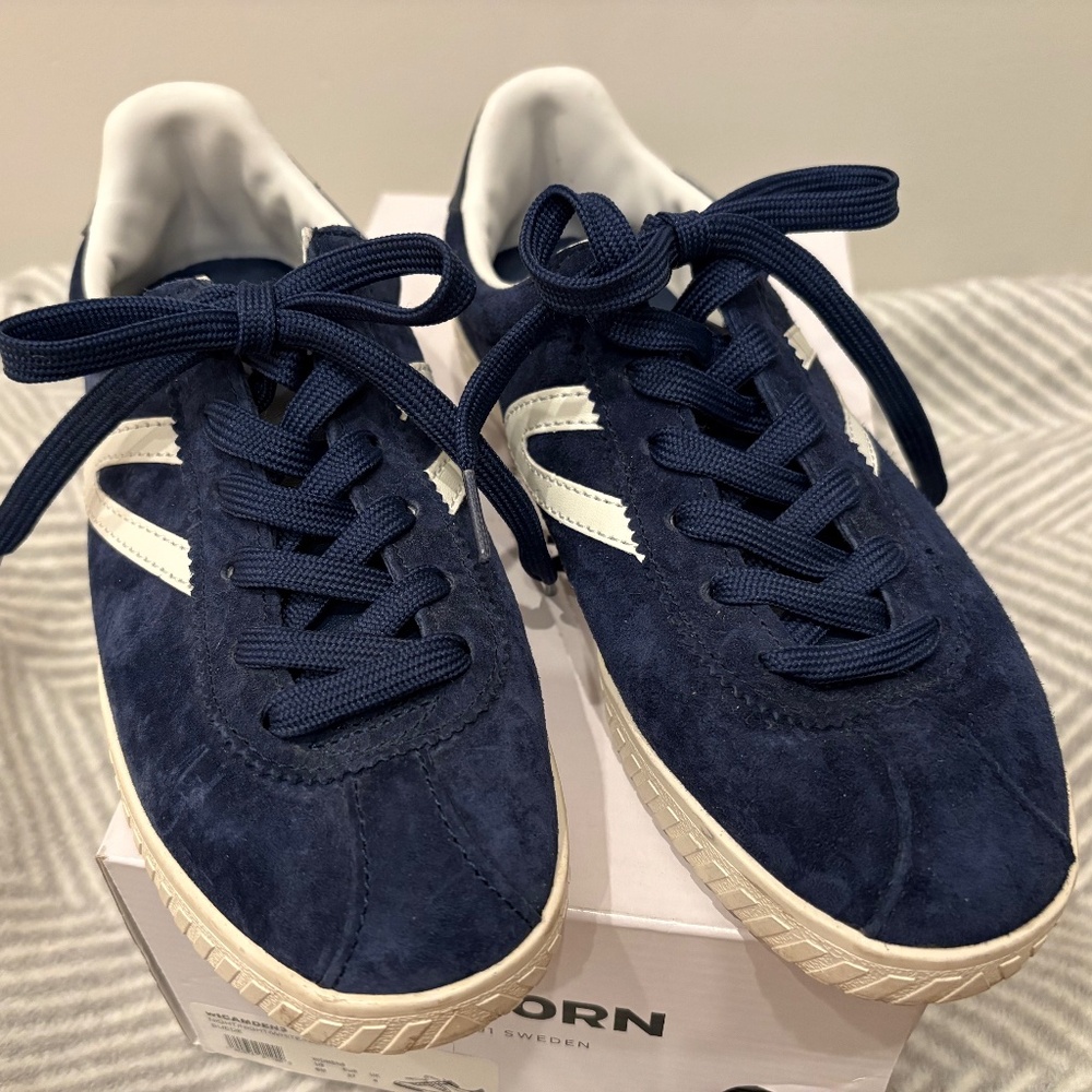 Tretorn Camden Sneaker Night Blue Suede US 6